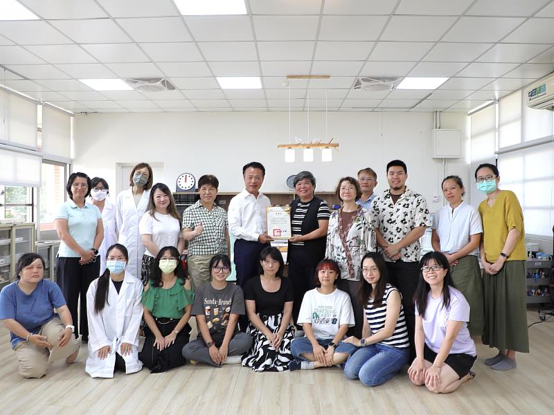嘉義縣攜手AMI培訓中心 打造蒙特梭利國際6-12歲師資培訓核心基地