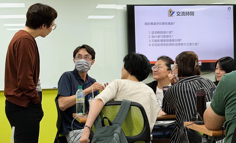 北分署開辦多元自辦、委辦職業訓練課程,協助民眾提升專業能力、拓展就業選擇。圖為AI應用上課實況。
