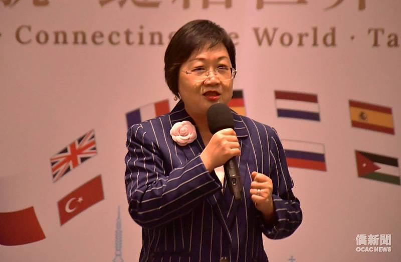 徐佳青期許未來能持續強化臺灣與波蘭之間的經貿交流以及投資市場,鼓勵海外臺商向前邁進,共同推動經濟發展。