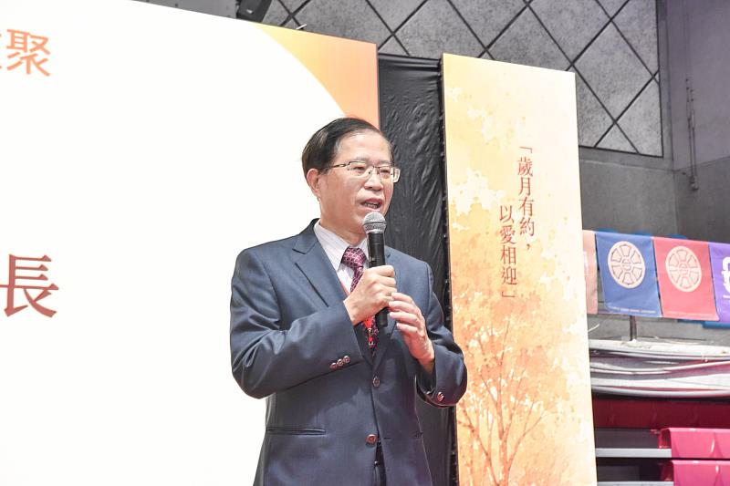 宋曜廷校長致詞。