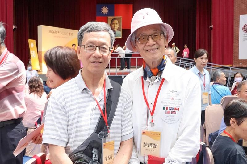 物理系65級的陳國顯校友與陳繼成校友，各自走出截然不同的職涯道路。