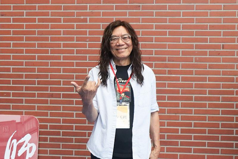 前美國Comverse傳輸軟體工程師、衛教系65級校友方玉州，也特別從美國返臺參與重聚。