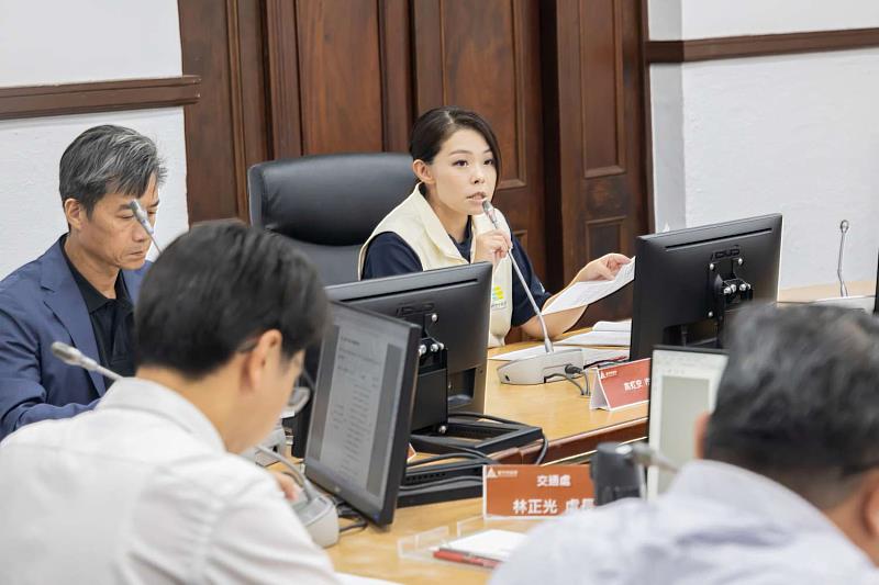 市長高虹安主持道安會議。