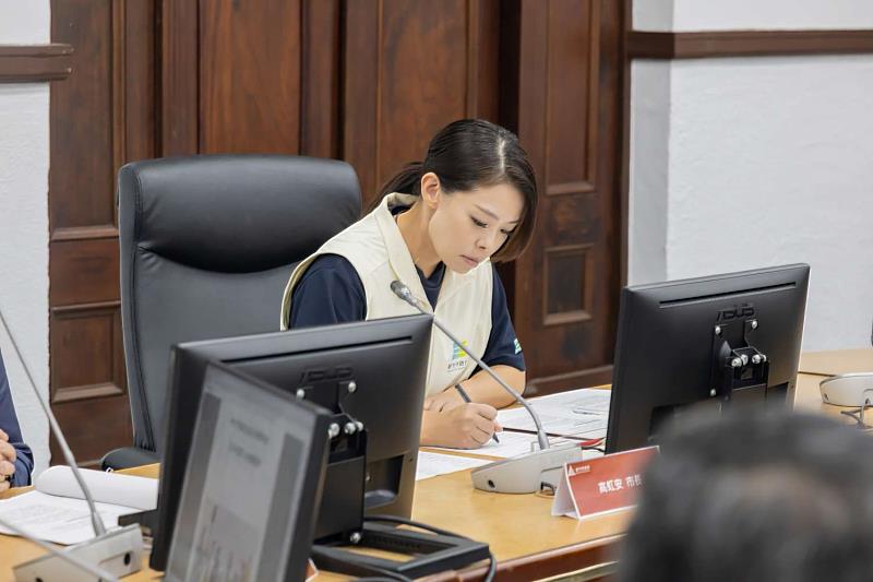 市長高虹安主持道安會議。