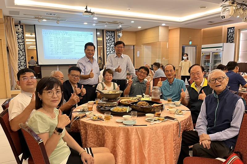 南大校友跨海越縣返校相聚，歷久彌新的深厚情誼凝聚一堂，共同見證母校發展與成長。
