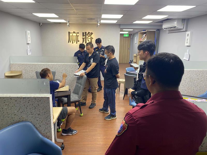 市府公安小組執行聯合稽查。
