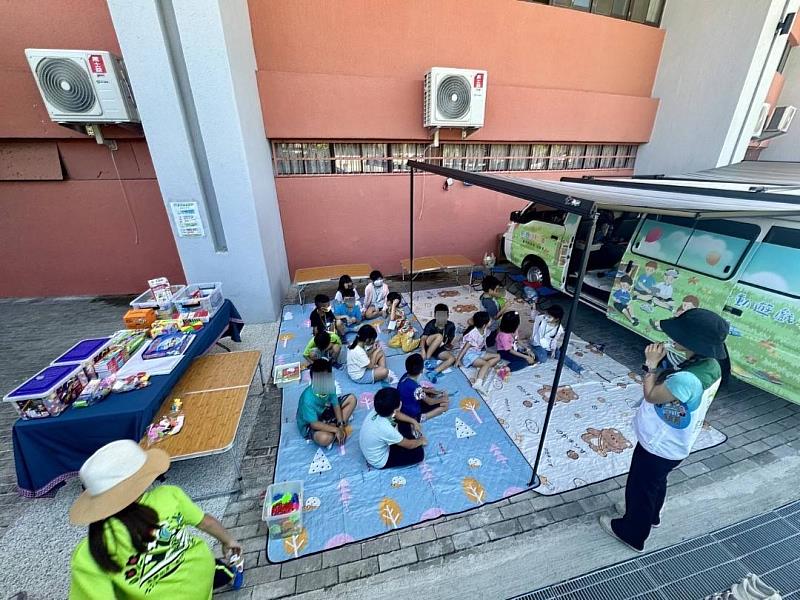 大規模震災演練看見兒童需求 臺東夢想遊戲車化身「行動育兒站」
