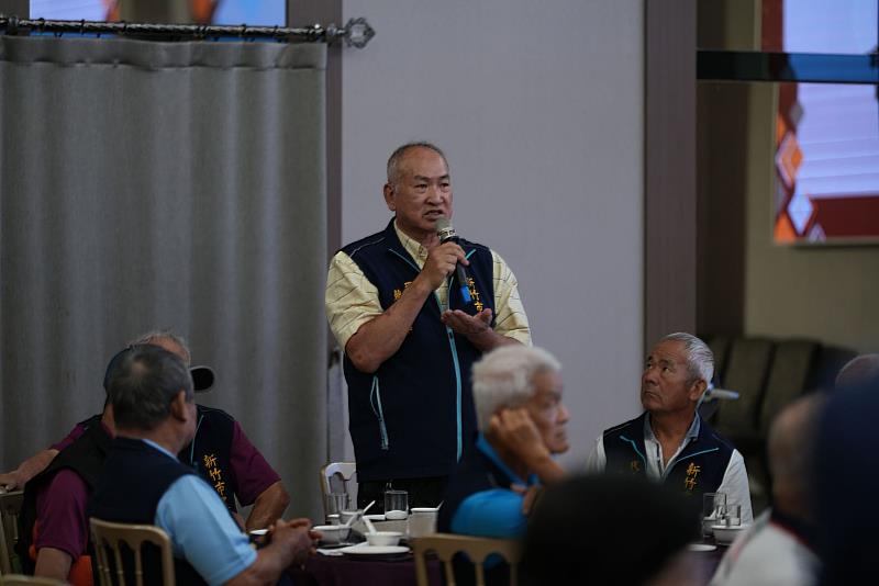 基層農民幹部發言。