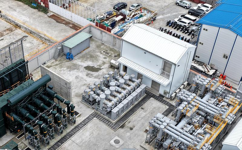 為及早舒緩港湖地區供電瓶頸，台電已於去（2025）年底完成松湖臨時變電所建置。