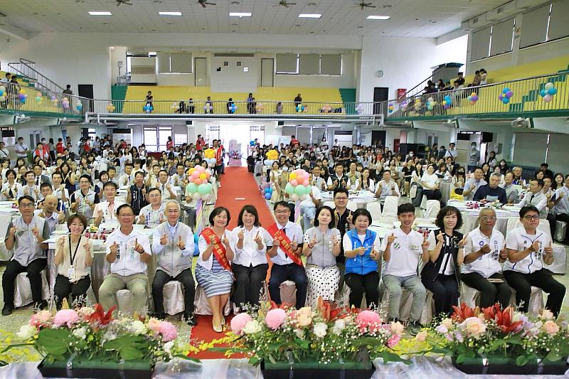 教師節表揚 黃敏惠市長:敬師禮金明年規劃提高至2千元 持續加碼教育資源