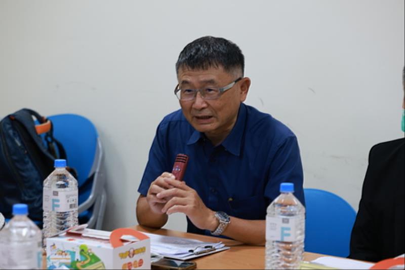 台北榮民總醫院考評官詹宇鈞指出,伊波拉病毒的疾病特性透過血體液及嘔吐物傳播,各職類人員必須嚴格落實防護與清消。