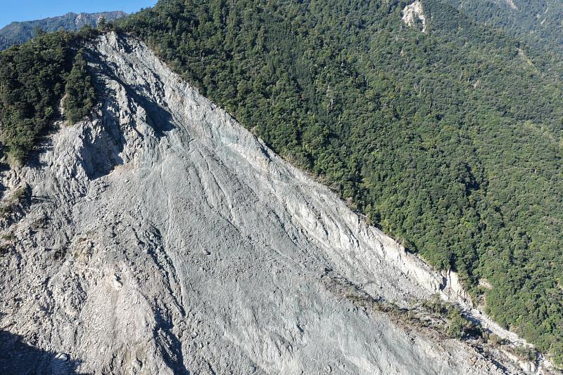 115年9月27日上午0725-0751，萬里溪堰塞湖空拍。