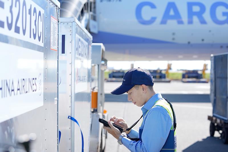 華航深耕航空貨運市場,招募貨運營運人才,持續強化業務競爭力。
