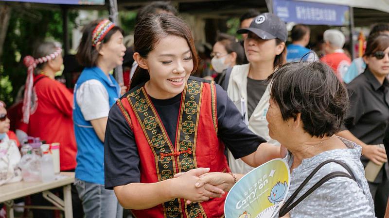 高虹安市長拍板明年規劃推動原住民族歲時祭儀返鄉交通補助。