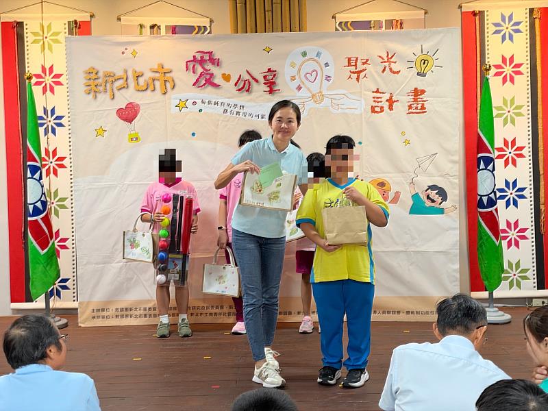 洪佳君議員攜手新北市救國團 第2場聚光圓夢大同國小
