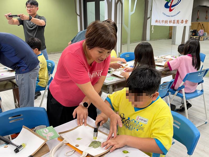 洪佳君議員攜手新北市救國團 第2場聚光圓夢大同國小