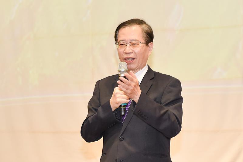 臺師大宋校長表示，他身為科技背景人士，不僅利用科技將問題做最佳化解法，還富有人文情懷、長期關注並支持藝文發展，是兼具科技專業與人文素養、值得同學學習典範。