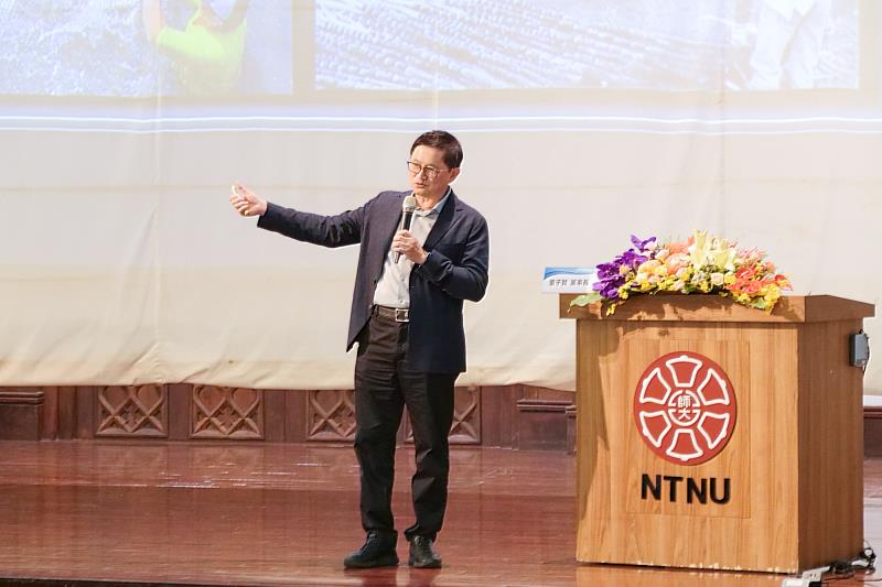 童董事長從產業發展與人才培育的角度，提醒面對快速變動的科技環境，教育不能只著重專業技能，更應培養跨領域思考、判斷與解決問題的能力。