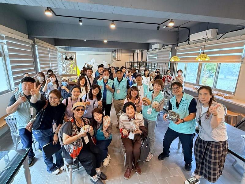 嘉義縣社會局攜手老福、身障機構跨域交流 接軌智慧照顧新趨勢