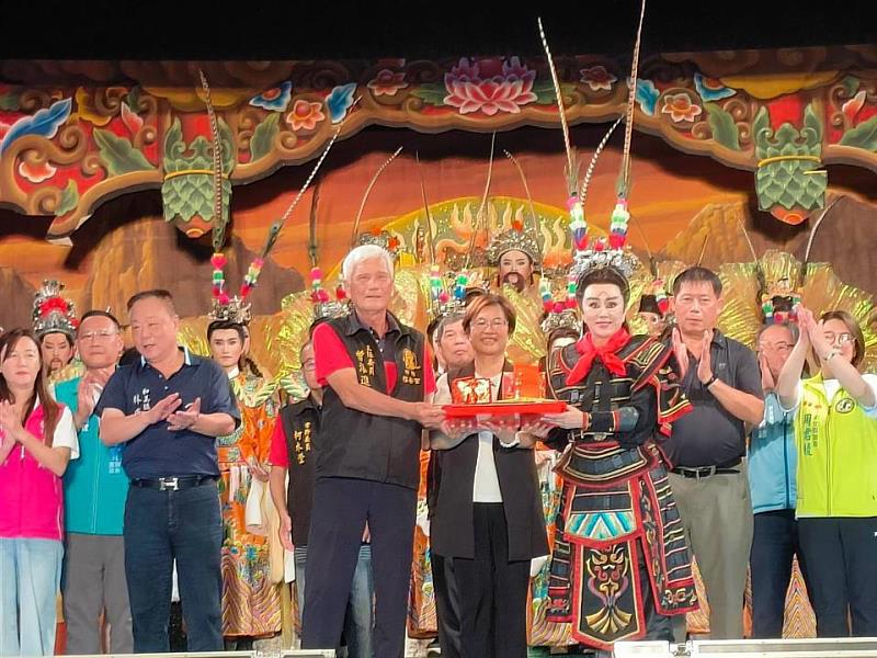 彰化傳統戲曲節巡演伸港　明華園共賀媽祖新建園區即將落成