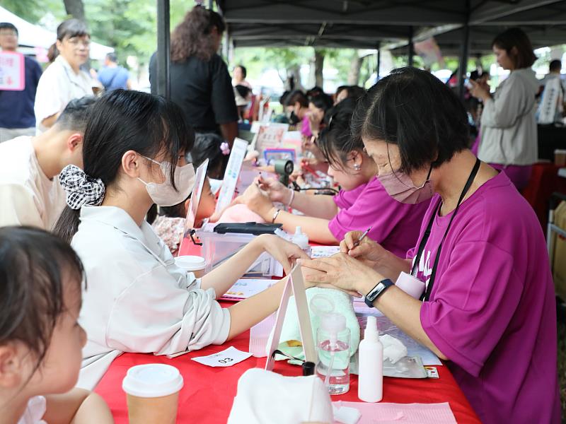 嘉義縣「獨嘉花漾」響應國際女孩日 跨局處攜手培力共創性平未來