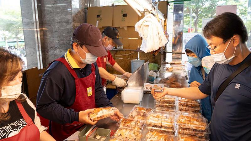 民眾使用加倍券購買。