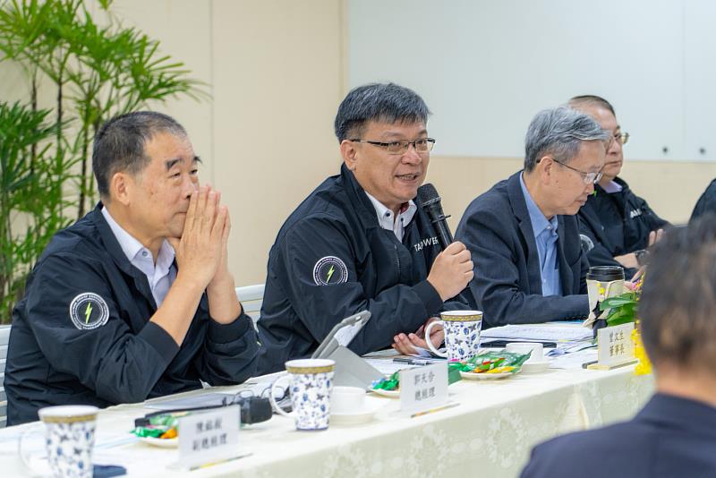 台電董事長曾文生致詞時表示，台電負責電網穩定運作，但在電表之後的設備，則有賴用戶進行維護。與台機社合辦電力學校就是為了提升各用戶電力設備技能，養成電力專業人才。