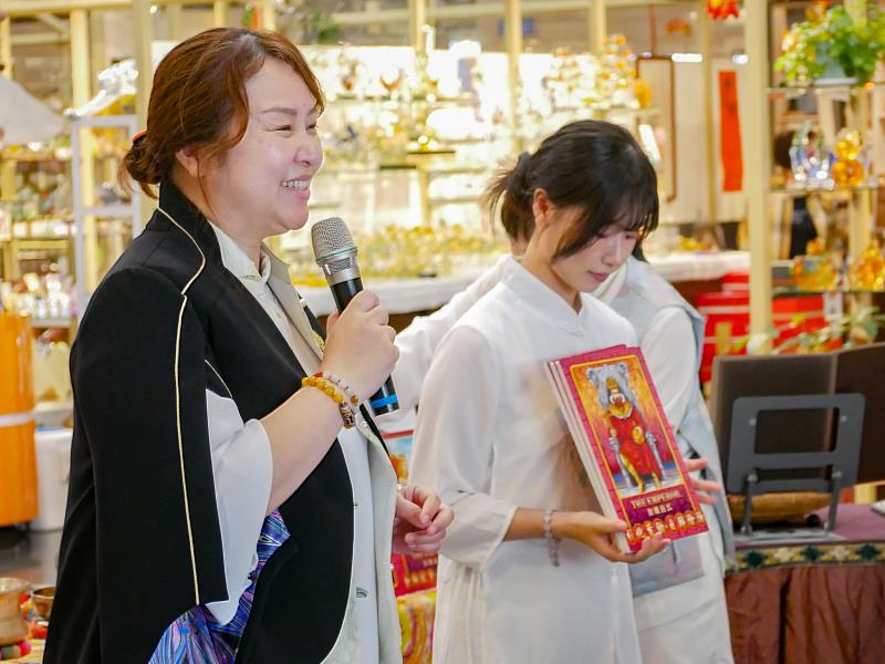 活動過程中，每位參加者依照自己的步調投入體驗。