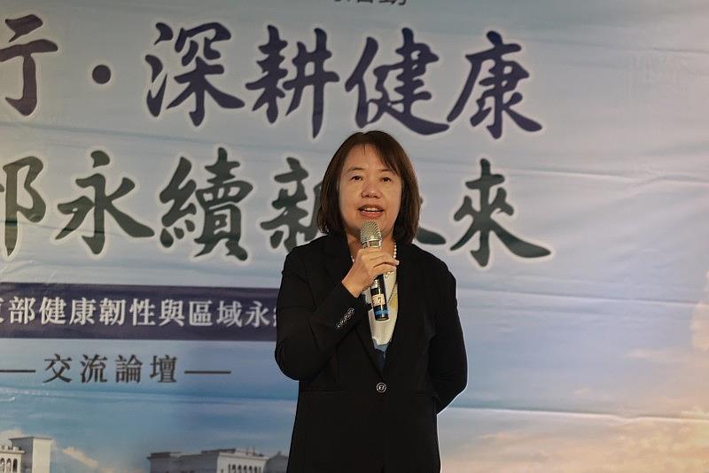 身為花蓮人的天下雜誌共同執行長兼內容長吳琬瑜,以「人才韌性.領導氣識」為題,主講如何建構東部永續醫療人才生態系。