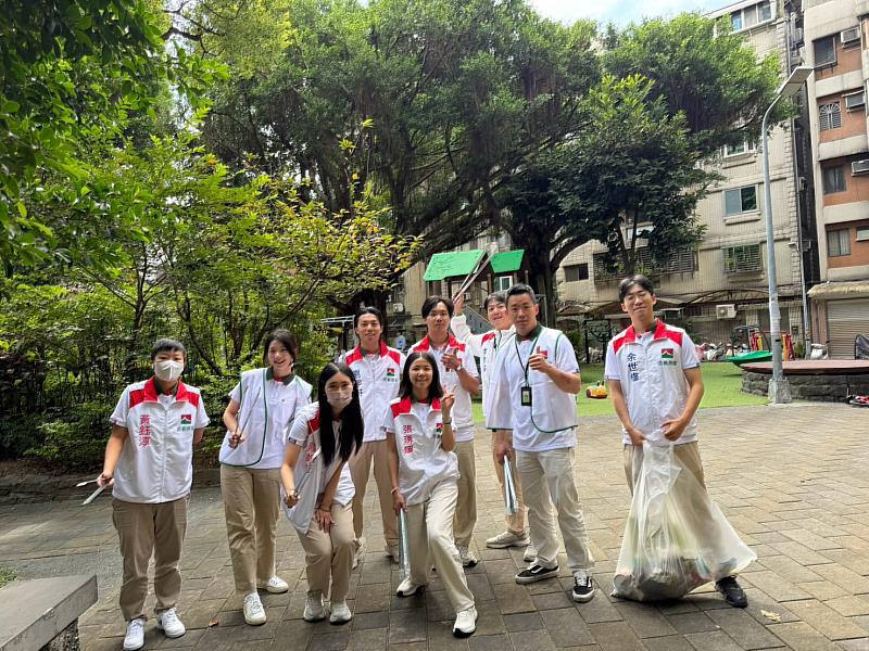 信義房屋古亭店團隊年齡雖輕,卻展現亮效。