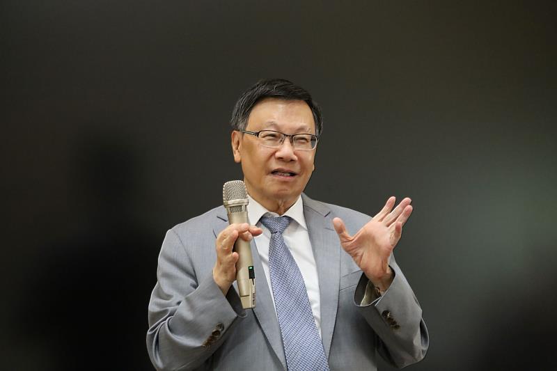 蔡進發校長致詞強調,AI時代更應培養學生自主思考、判斷與跨域整合能力。