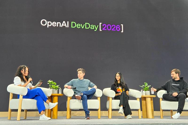 南大楊子賢參與2026年OpenAI DevDay座談會,與國際專家交流AI創新應用及未來科技發展。