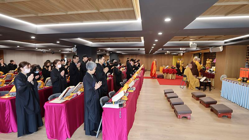 2、台北講堂啟建「梁皇寶懺暨瑜伽燄口施食法會」,吸引來自各地信眾參與。(靈鷲山佛教教團提供)