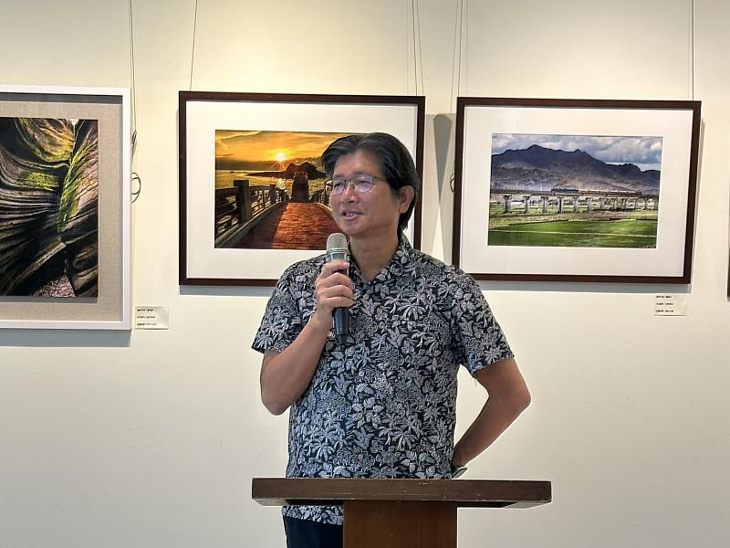 「光影.記憶」臺東縣東海岸攝影學會會員聯展登場 89件影像作品記錄自然與人文 保存臺東記憶