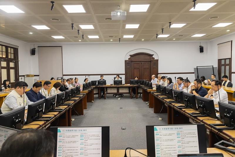 新竹市政府今（7）日召開市務會議，由市長高虹安主持。