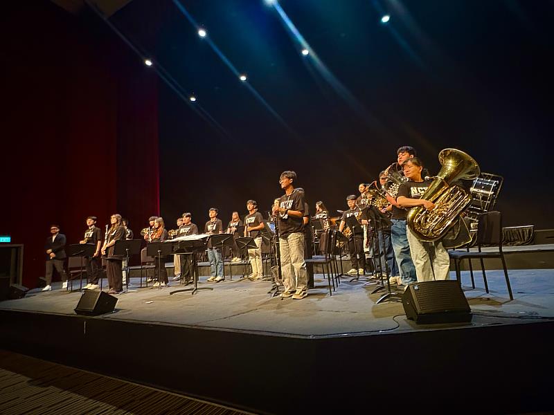 嘉義大學音樂系管樂團在JIS國際學校進行校園音樂推廣演出