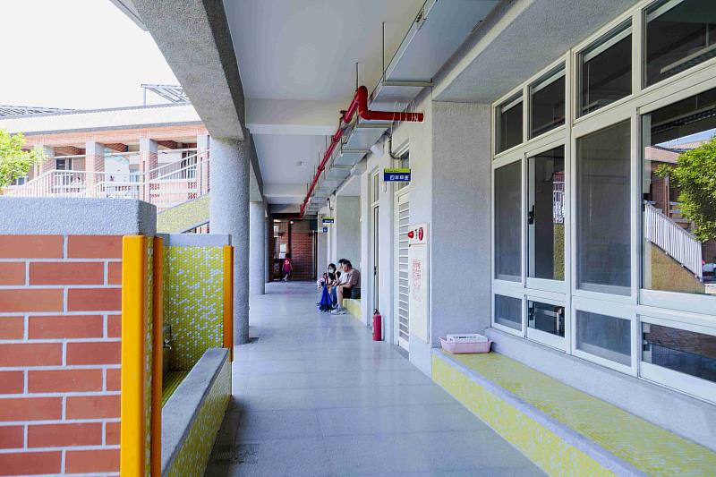 翁章梁剪綵安東國小新建專科教室 新設附幼揭牌