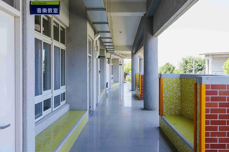 翁章梁剪綵安東國小新建專科教室 新設附幼揭牌
