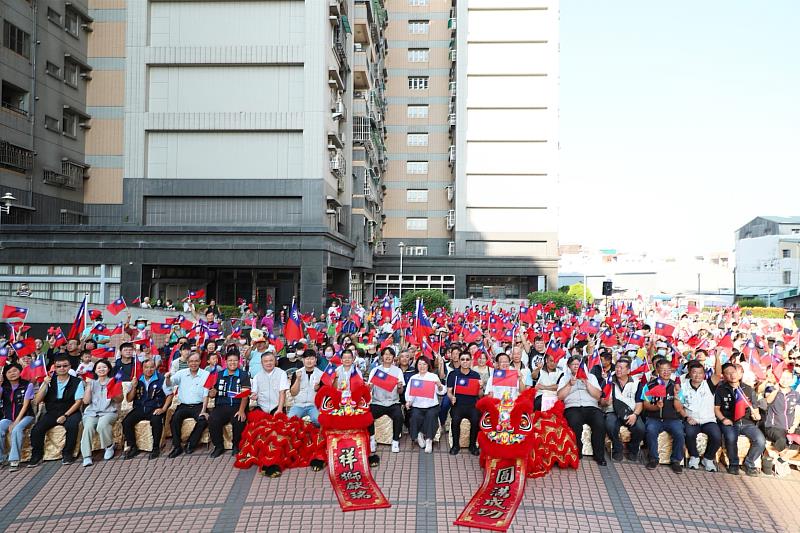 嘉義市雙十國慶升旗！黃敏惠市長與市民同慶 傳承歷史、攜手邁向永續未來