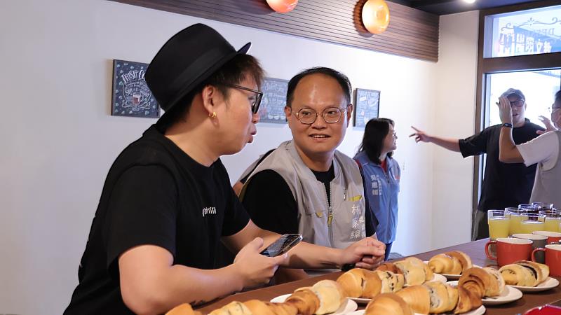 獲市府青年創業獎勵補助支持的「惡工甜點 Dolcivillain今日正式開幕。