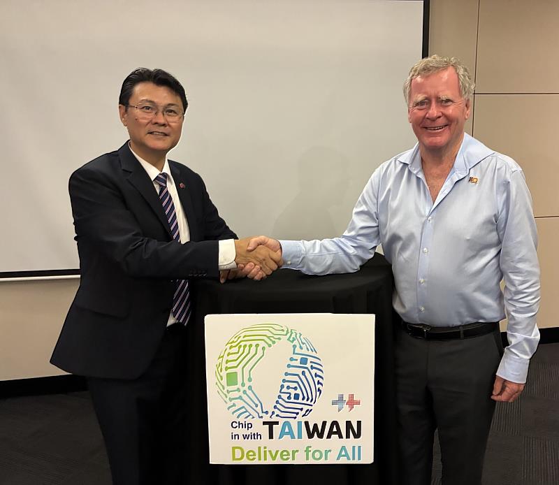 范處長感謝友台小組主席布萊恩（Brian O’Gallagher MLA）力挺深化經貿合作及議會交流。