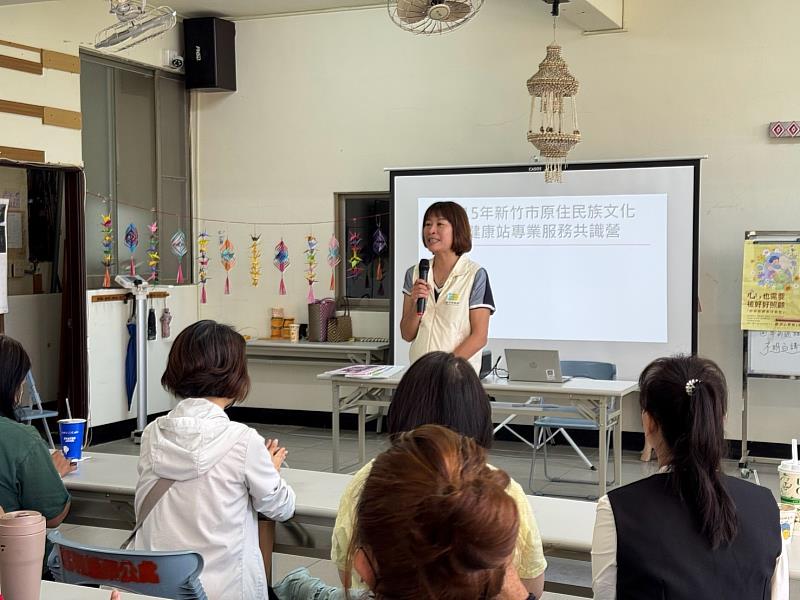 文健站專業服務共識營開訓陳麗琪副處長到場致詞勉勵。