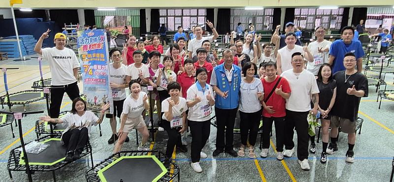 115年新埔鎮「活力新埔!青春燃爆」親子跳床運動暨環境教育嘉年華 百人齊跳展現新埔活力 運動、親子、環保一次滿足