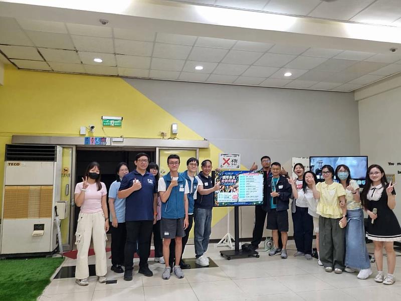 大仁科技大學黃柏森副校長與國際事務處同仁共同參與「國際生迎新晚會」，歡迎境外新生加入大仁大家庭。