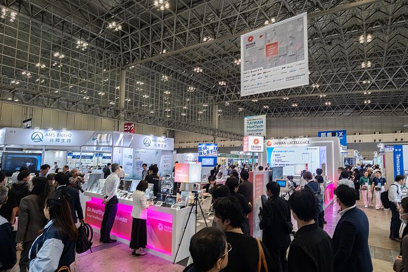 台灣精品打造吸睛展區展現企業創新實力,吸引參觀人潮。(貿協提供)