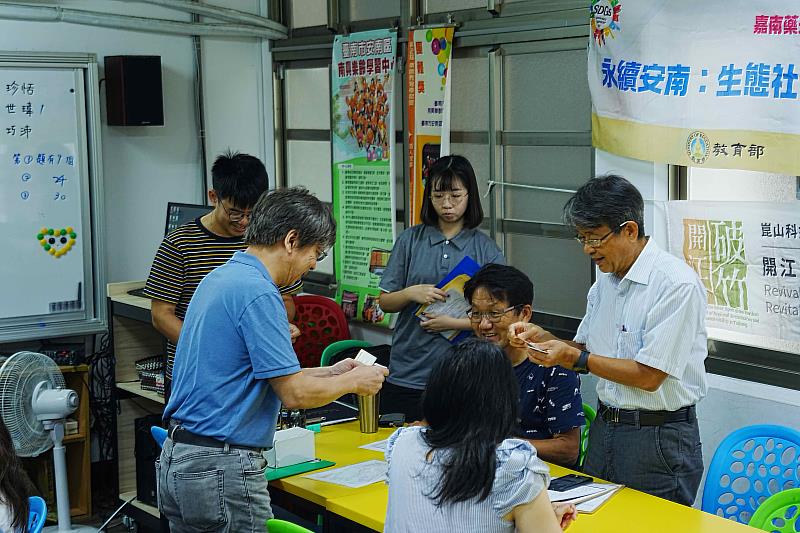活動前兩校主持人互動交流。