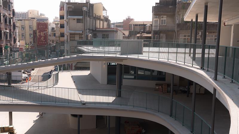 高虹安市長今日前往新竹市立新竹幼兒園視察新建工程。