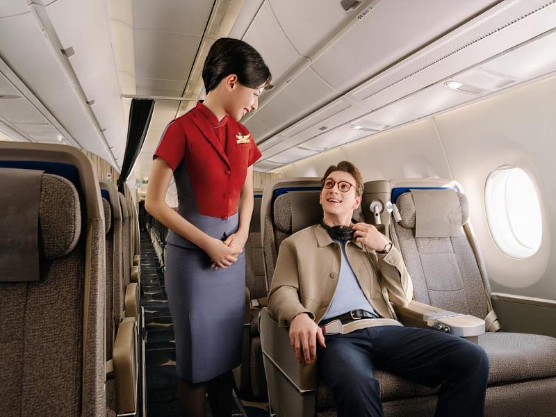 中華航空輕旅行會員計畫新增環保旅程Eco Travel碳抵換點數回饋，即日起華夏會員完成碳抵換後即可獲得輕旅行點數。