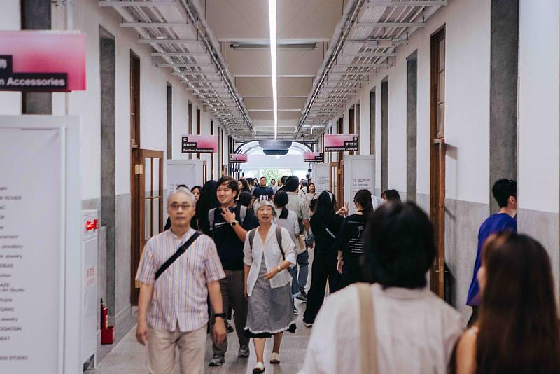 臺北時裝週SS27不論看展人潮或商務實績均創下歷年同期新高紀錄，展現轉型後的臺北時裝週已注入新動能。