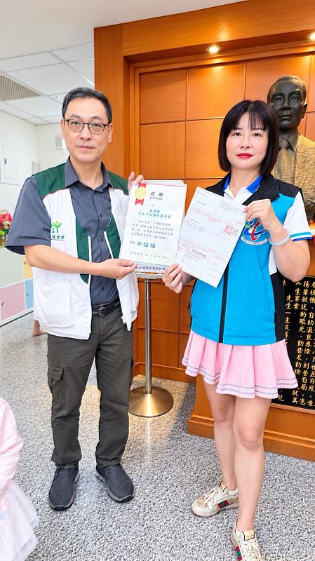 新北市板橋區救國團前進新北市家扶中心 暖心舉辦手作沙畫香氛蠟燭關懷捐贈活動